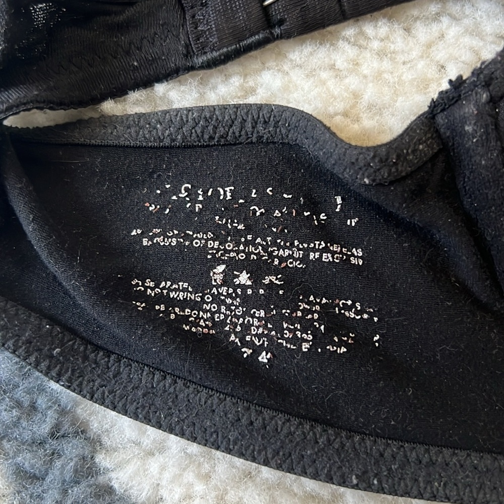 FREE w/ PURCHASE -‎ VS bra - Picture 5 of 5